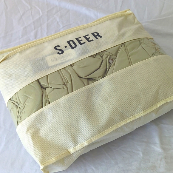 SDeer Goose Down Coat With Belt NEW - Picture 3 of 7